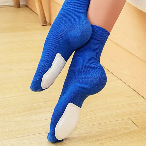 How Disposable Heating Insoles Help You Conquer the Cold Year-Round?